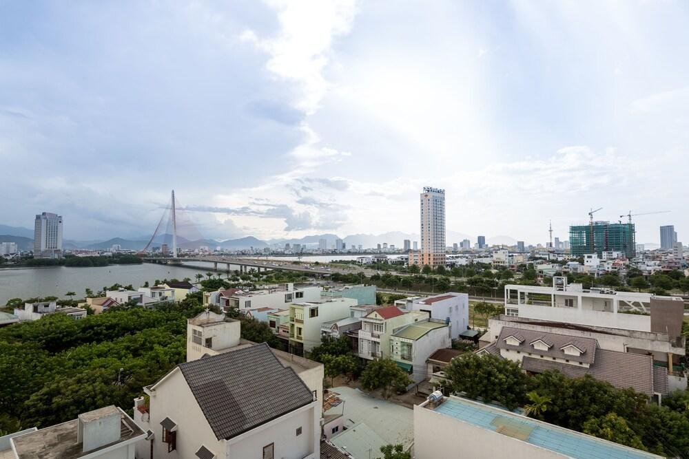 Cali Night Hotel Đà Nẵng Extérieur photo